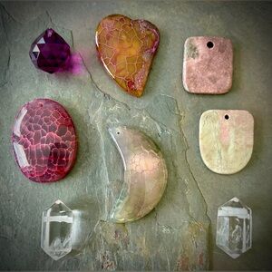 Assorted Agate & Quartz Gemstone Pendant Set
